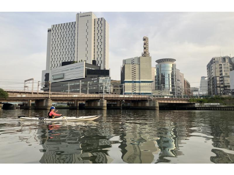 [Osaka, Sakuranomiya] Water City Osaka Canal Tour (Half-day Kayak or SUP) Private tour limited to one group, safe and secure! Beginners and children welcome!の紹介画像