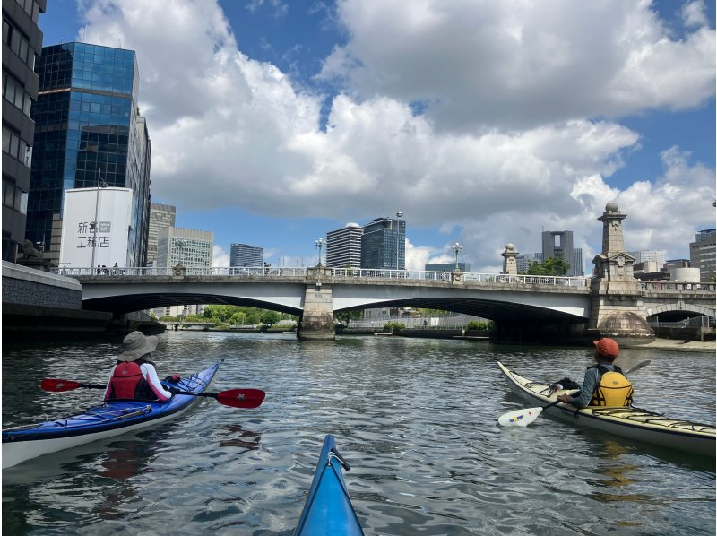 【大阪・桜ノ宮】水の都大阪運河ツアー半日カヤックツアー　1組限定プライベートツアーで安心安全！初心者・子ども歓迎！の紹介画像