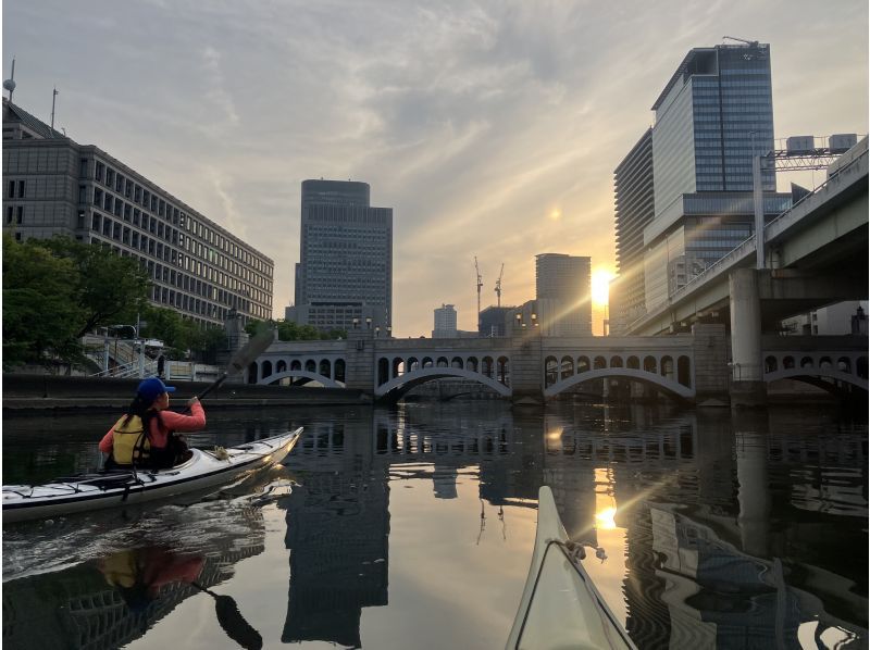 【大阪・桜ノ宮】水の都大阪運河ツアー半日カヤックツアー　1組限定プライベートツアーで安心安全！初心者・子ども歓迎！の紹介画像