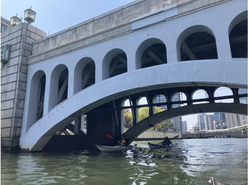 【大阪・桜ノ宮】水の都大阪運河ツアー半日カヤックツアー　1組限定プライベートツアーで安心安全！初心者・子ども歓迎！の紹介画像