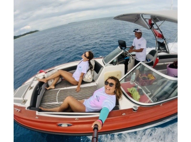 【沖縄・伊平屋島】２ボートスキンダイビング１日満喫ツアー☆少人数制で初心者・おひとり様大歓迎☆水中写真プレゼント付の紹介画像