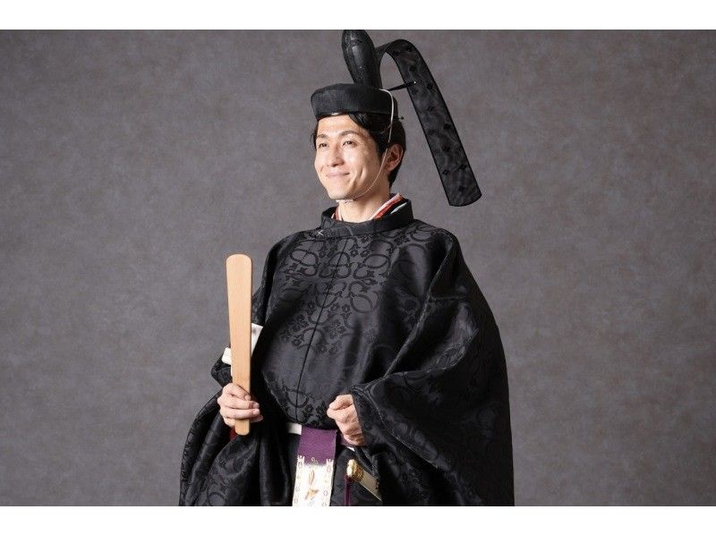 【京都・二条】京都で叶う十二単体験！本格的な十二単を身に纏い、優雅に平安装束体験を楽しみましょう！の紹介画像