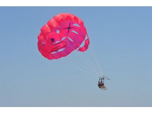 【沖縄・糸満・南部】パラセーリング体験|サザンビーチリゾートホテル向かいbibiビーチ|糸満フィッシャリーナからエントリー|17時コース 【沖縄・糸満・南部】パラセーリング体験|サザンビーチリゾートホテル向かいbibiビーチ|糸満フィッシャリーナからエントリー|17時コース