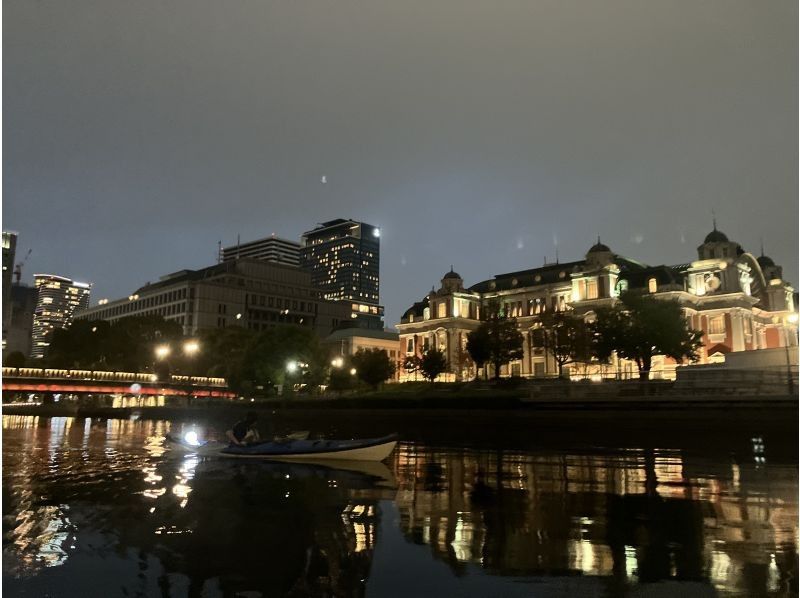 水の都大阪ナイトカヤックツアー　2025年限定　夜景＆Osakaリバーファンタジー光と水のエンターテイメントショー　一組限定の紹介画像