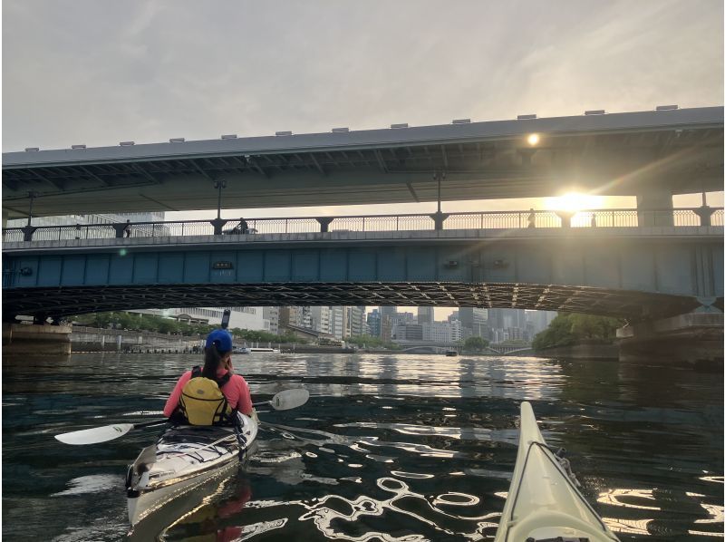 Water City Osaka Night Kayak Tour Expo Limited Time Plan Night View & Osaka River Fantasy Light and Water Entertainment Show Limited to 3 people per groupの紹介画像