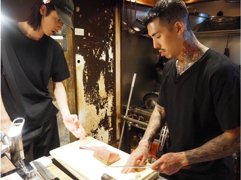 [Tokyo, Shibuya] Reliable and Deep Izakaya Hopping Tourの紹介画像