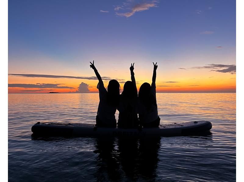 【沖縄・宮古島】《サンセットサップ》心癒される夕焼けを眺めながらSAPでクルージング！の紹介画像