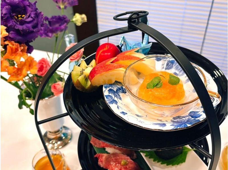 Hands On Wagyu Sushi Making Experienceの紹介画像