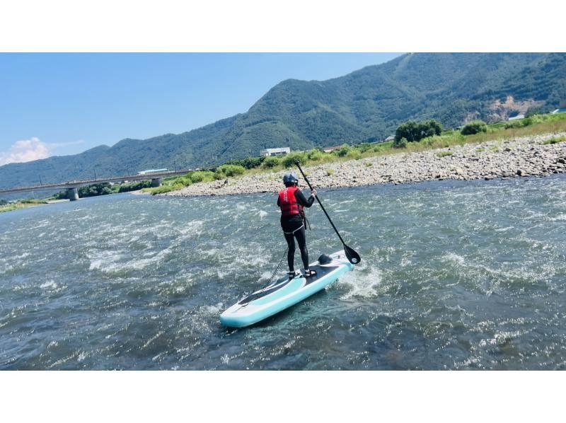 【長野・千曲】千曲川リバーSUP！戸倉上山田温泉の目の前の千曲川を流れるリバーSUPのコピーの紹介画像
