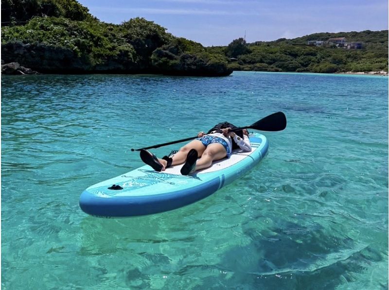 【宫古岛/可接送】★当天预约OK★【尽情享受宫古岛的超值方案！海龟浮潜x海滩SUP]免费交通，照片和视频数据！の紹介画像