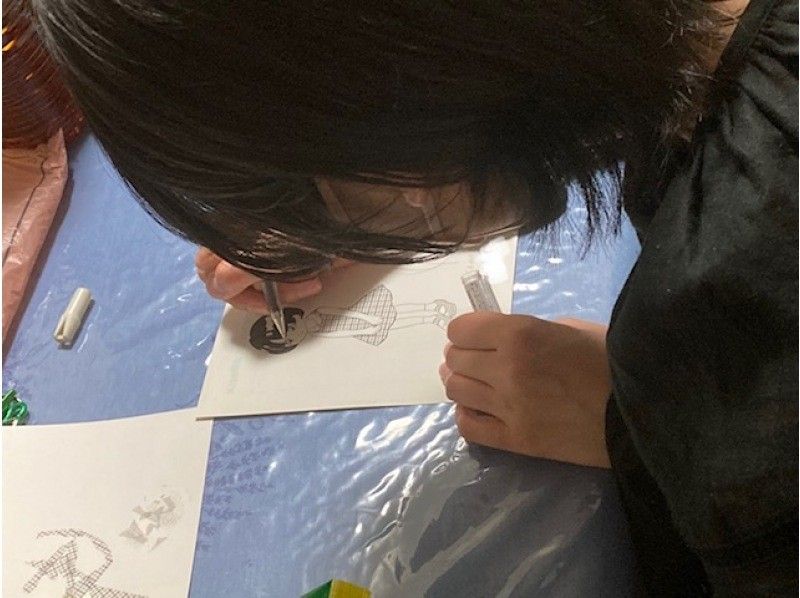 【東京・千代田区】アナログマンガ家体験（キャラクターを描く）の紹介画像