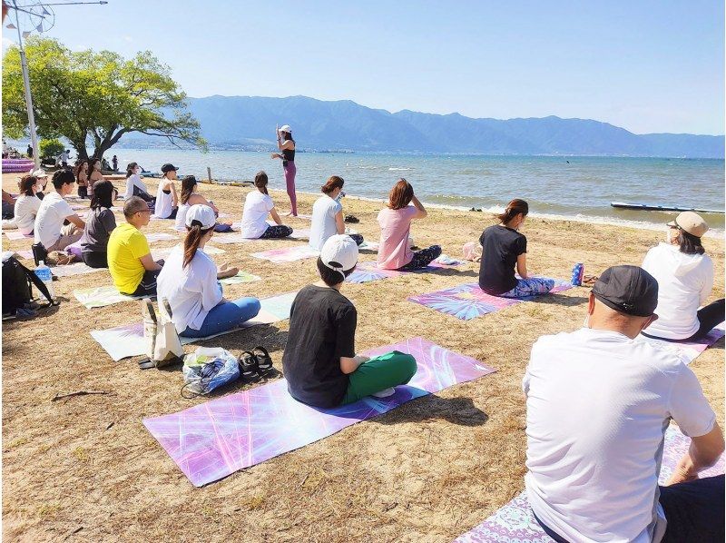[ชิกะ นากาฮามะ] มาเล่นโยคะชายหาดสุดสดชื่นกันเถอะ! ★เปิดให้บริการเฉพาะวันเสาร์ที่ 26 กรกฎาคม 2025 เท่านั้น★の紹介画像
