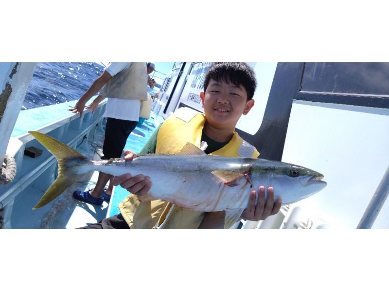 【千葉・勝浦市川津漁港】「午後便」お手軽簡単ルアーで多彩なお魚を釣り上げちゃおう！スーパーライトジギング体験　初心者、お子様、女性歓迎の紹介画像