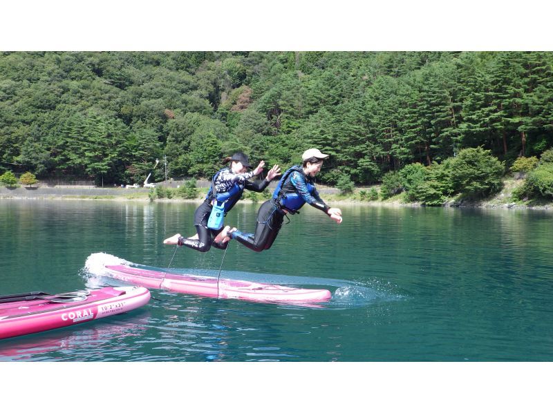 【山梨・西湖・SUPレンタル】SUP一式レンタルして自由にクルージング！120分の紹介画像