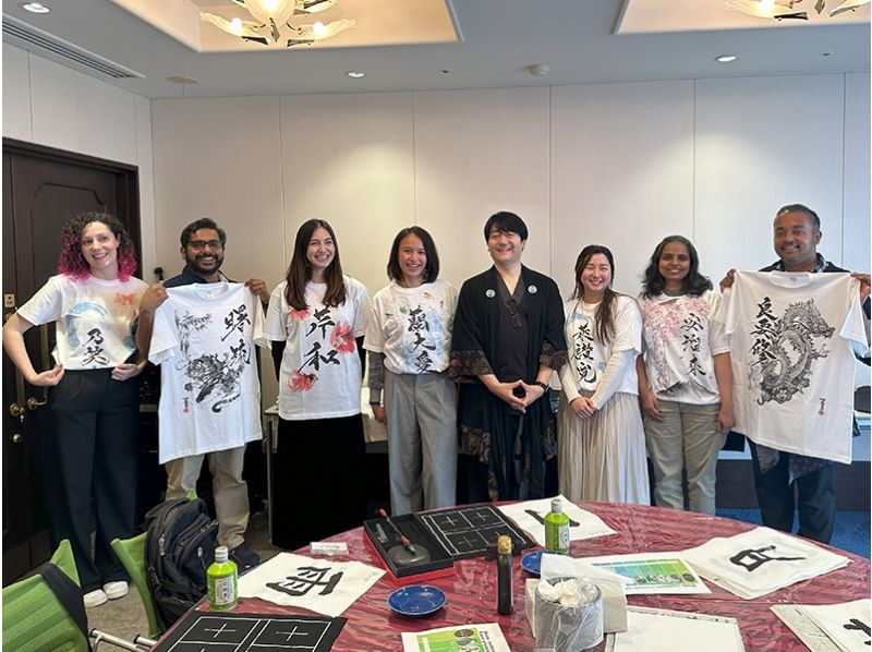 [神奈川/湘南]书法艺术全课程〜书法家“ Madar”用幸运书法创作卷轴和手巾或手提袋或T恤（欢迎初学者，空手OK）の紹介画像