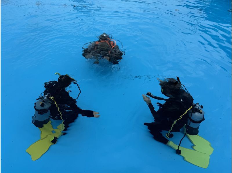 【北谷発着】ダイバーへの第一歩！オープンウォーターライセンス（PADI）講習！の紹介画像