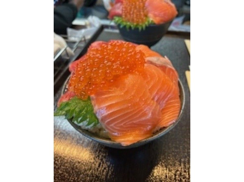 【北海道・積丹町】積丹満喫プラン！積丹ブルーで「SUPとテントサウナ」を同時に贅沢体験！（札幌から約1時間半）の紹介画像