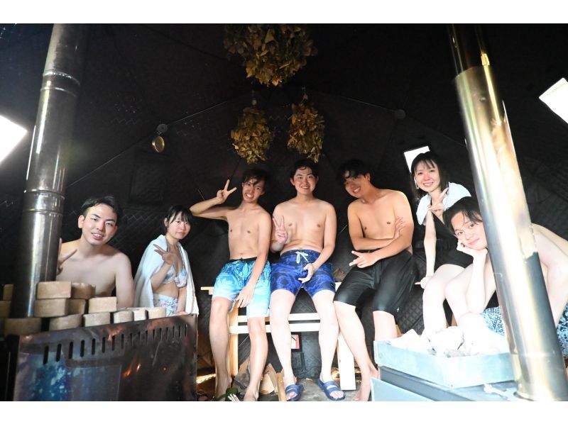 【北海道・積丹町】積丹満喫プラン！積丹ブルーで「SUPとテントサウナ」を同時に贅沢体験！（札幌から約1時間半）の紹介画像