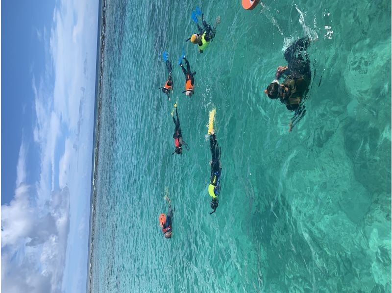 [Okinawa Kumejima] Hatenohama 1-day boat and marine sports private VIP planの紹介画像