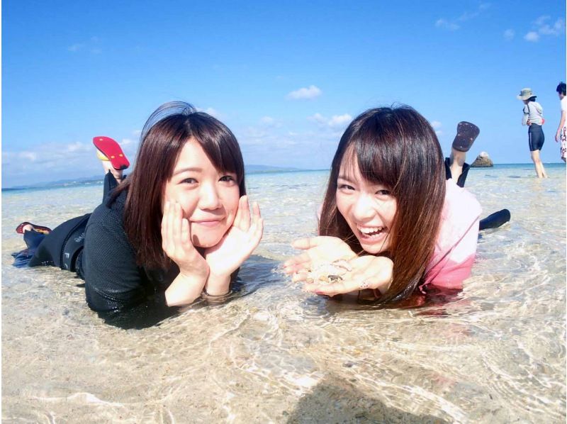 [Ishigaki Island Greedy 1-Day Snorkeling Course] Landing on a phantom island & snorkeling with corals, fish and sea turtles! Summer vacation ♪ Great for families ◎ Free underwater photography!の紹介画像