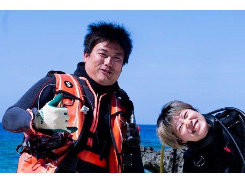 【当日予約OK】【3コース】沖縄本島でビーチからダイビング(２ダイブ)/器材レンタル込み/送迎付き /写真・動画プレゼントの紹介画像