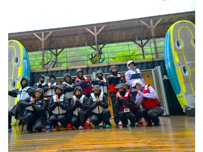 [ยามานาชิ ทะเลสาบไซโกะ] พักผ่อนในวันฝนตก ♪♪ มีชุดกันฝนให้ด้วย! ทำให้วันฝนตกสนุกยิ่งขึ้นด้วย "Mirage iTrek Fiesta เช่า 60 นาที"の紹介画像