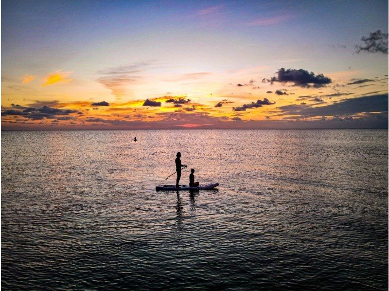 [Okinawa, Miyakojima] Affordable plan《Beginners welcome》Sunset SUP at the sunset in Miyakojima★Free photo data★の紹介画像