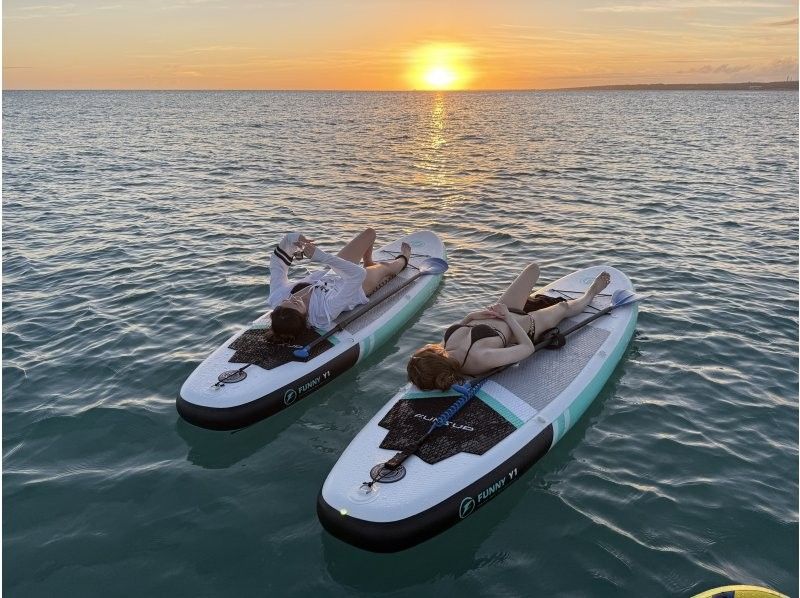 [Okinawa, Miyakojima] Affordable plan《Beginners welcome》Sunset SUP at the sunset in Miyakojima★Free photo data★の紹介画像