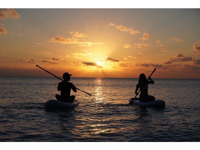 [Okinawa, Miyakojima] Affordable plan《Beginners welcome》Sunset SUP at the sunset in Miyakojima★Free photo data★の紹介画像