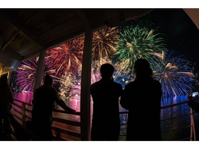 [Shiga, Otsu] Less than 30 minutes from Kyoto! The 11th Lake Biwa Otsu Night Cruise Fireworks held on November 22nd [Michigan Light Cruise 3F, no meals]の紹介画像
