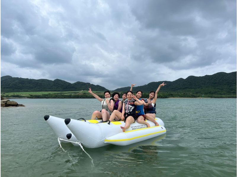 石垣島初上陸！迫力満点ぐるぐる回るハリケーンボート+8人乗りバナナボートでのんびりツーリング～(^^♪の紹介画像
