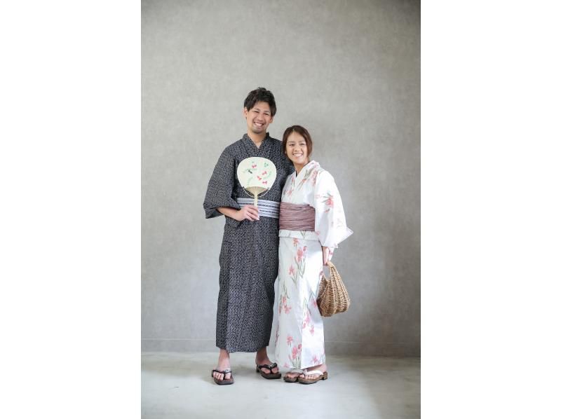 京都・二条城近く◇浴衣の着付け体験・プロカメラマンによるスタジオ撮影付き◇1名～OK！撮影後は浴衣姿で観光をお楽しみください♪の紹介画像