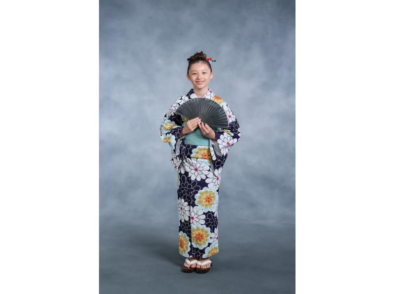 京都・二条城近く◇浴衣の着付け体験・プロカメラマンによるスタジオ撮影付き◇1名～OK！撮影後は浴衣姿で観光をお楽しみください♪の紹介画像