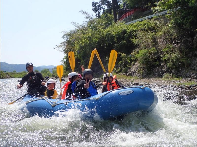 [Kyoto/Kameoka] Elementary school students can participate! Hozugawa River half-day raftingの紹介画像