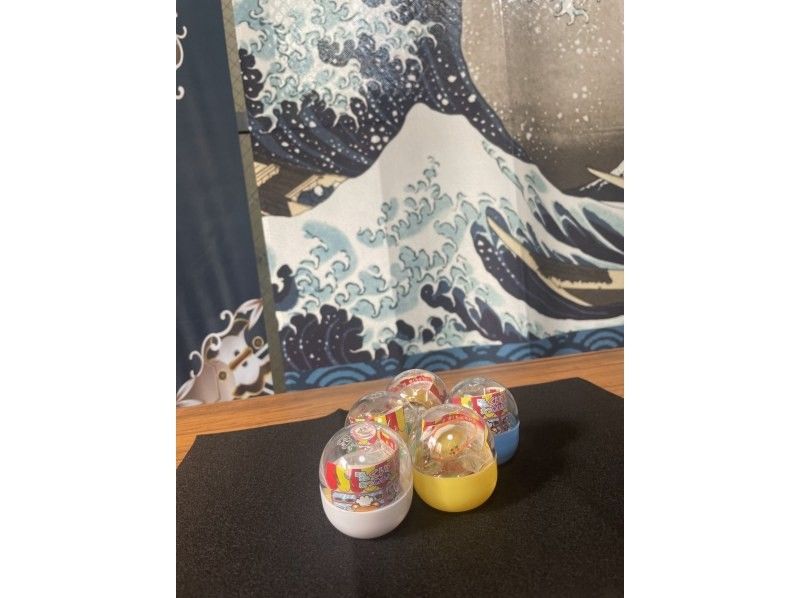 【東京･押上】日本の伝統文化「書道」体験〜スカイツリーのすぐ近く神聖な神社の横で子供から大人まで書道体験をしよう！の紹介画像