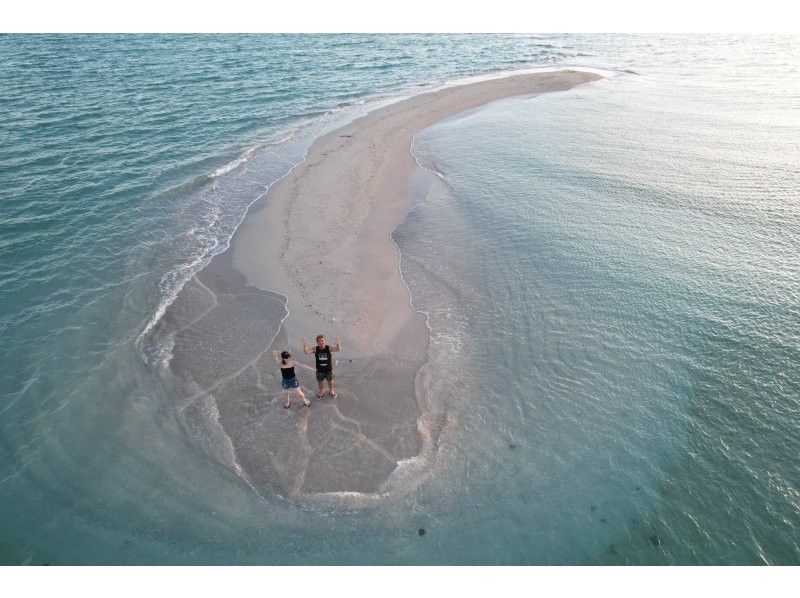 【沖縄・宮古島】幻の島「ユニの浜」サンセットカヤックツアー♪写真＆ドローン撮影付き！世界がオレンジ色にそまるとき、幻のサンセットが♪の紹介画像