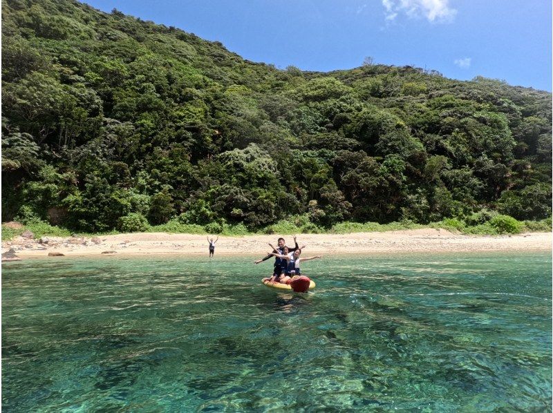 奄美大島★船でしか行けないコウトリビーチ【当日予約可能】ボートチャーター11名乗り(貸切3時間）ドローン空撮、GoPro動画での無料撮影付きの紹介画像