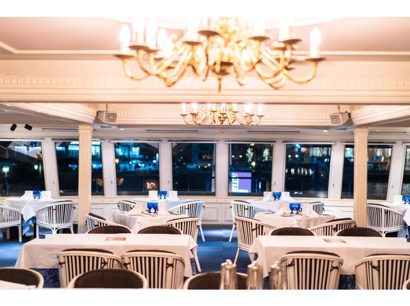 A seat with a great view on the boat! [Departing at 18:00, August 3rd (Sun) Limited "Awaji Fireworks Cruise"] Inside seat ★ French course + all-you-can-drink included ★ Special seat for one night only ♪ Fireworks on the seaの紹介画像