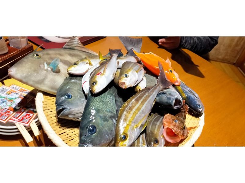 [Kanagawa/Kamakura] Recommended for beginners! All-inclusive boat fishing + cooking the fish you catch (with pick-up and drop-off and instructor)の紹介画像
