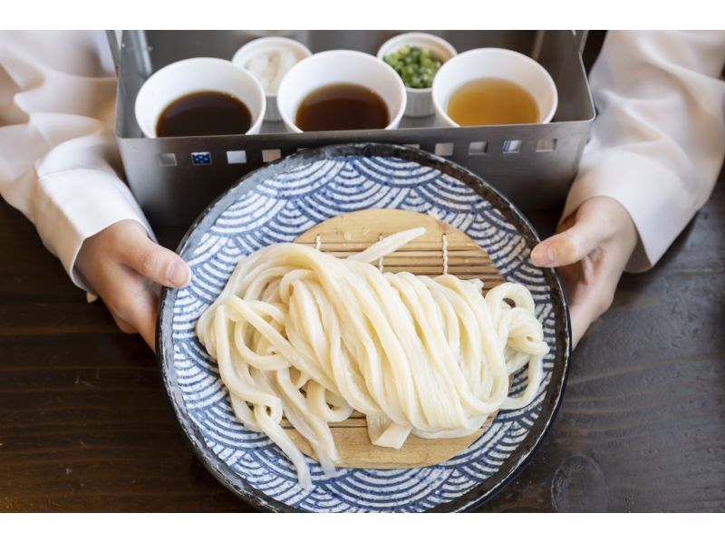 [Kagawa, Kotohira] Visit udon restaurants on an electrically assisted e-bike! Udon taxi driver's recommended hidden udon restaurants map included ♪ (4 hour rental)の紹介画像