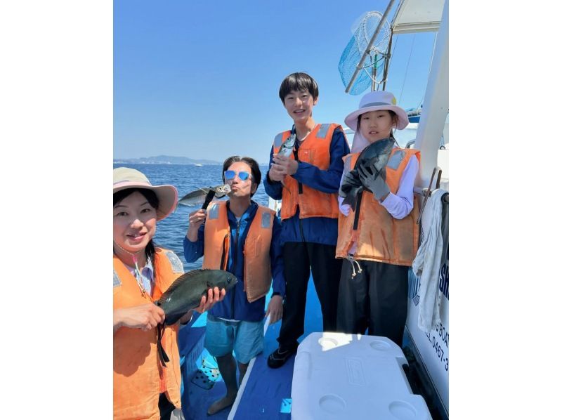 [Kanagawa/Kamakura] Recommended for beginners! All-inclusive boat fishing (with pick-up and drop-off and instructor)の紹介画像