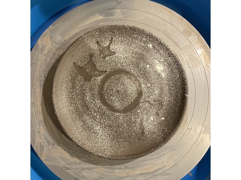 【大阪・谷町六丁目】在擁有120年歷史的聯排別墅工作室體驗手工陶藝和拉坯（歡迎初學者）の紹介画像