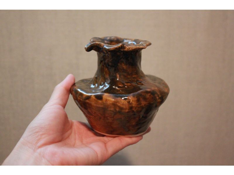 【大阪・谷町六丁目】在擁有120年歷史的聯排別墅工作室體驗手工陶藝和拉坯（歡迎初學者）の紹介画像