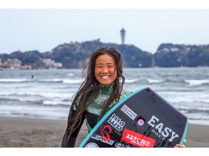 【神奈川・藤沢・サーフィン体験】《団体割よりさらに割引》海まで1分　初心者・遅めデビューでも安心！仲間と海を楽しめるサーフィンスクールの紹介画像