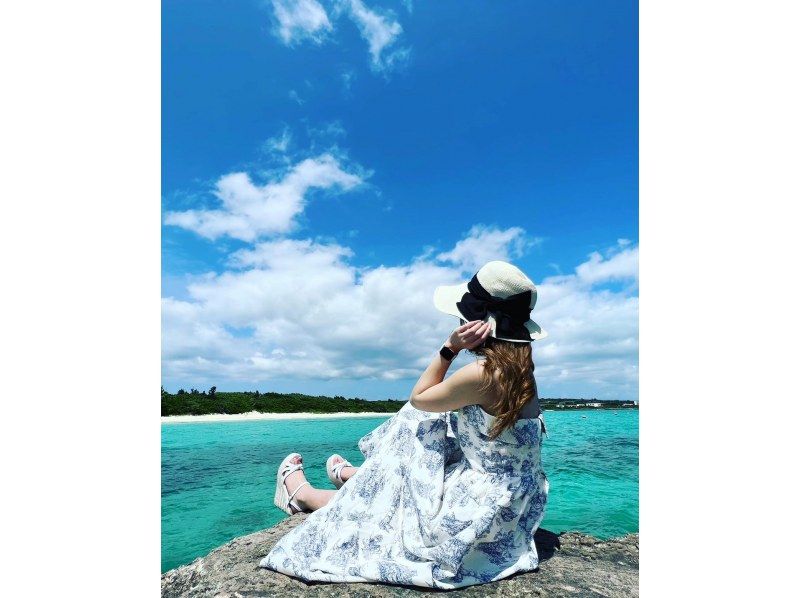 [Okinawa, Irabu Island] ★EV mini jeep tour, private tour for one group ★ A local guide will be there to carefully attend to you *Memorable photo shoot included!の紹介画像