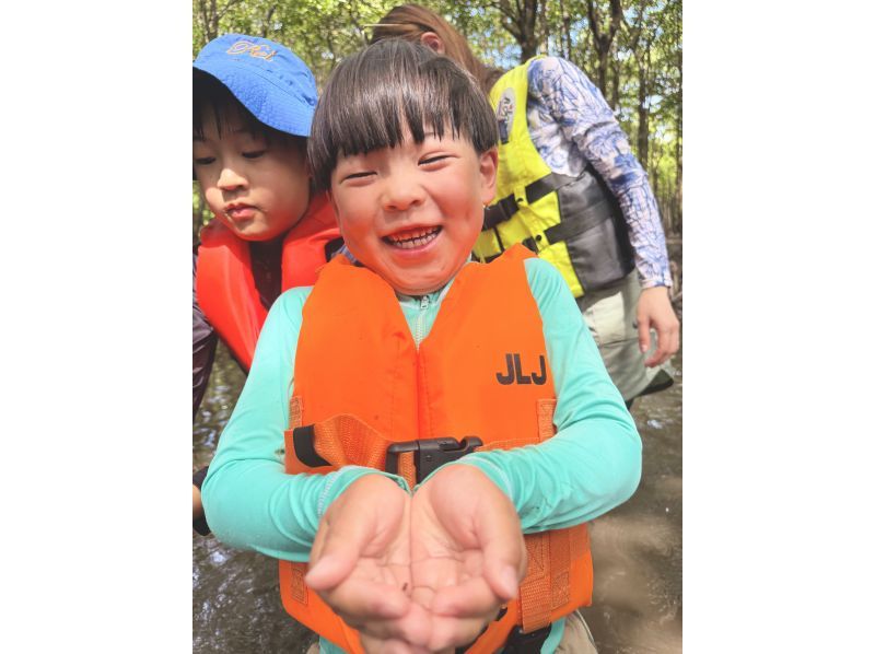 【石垣島|雨天也超美! 】亞熱帶叢林SUP和無人機攝影!免費提供照片數據の紹介画像