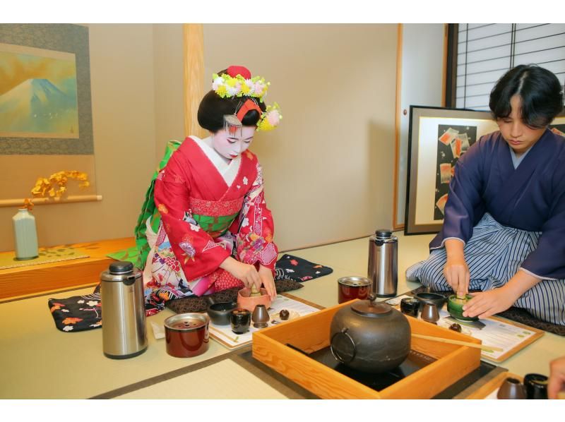 【京都・清水寺】「京都で唯一！　舞妓姿で茶道体験出来るプラン」20,000円(税別)　舞妓(サムライ)で抹茶体験をお楽しみくださいの紹介画像