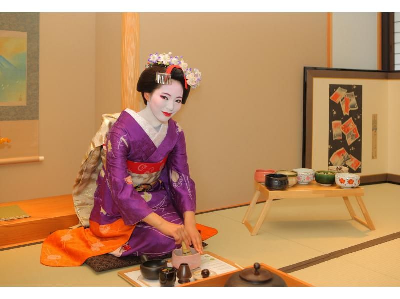 【京都・清水寺】「京都で唯一！　舞妓姿で茶道体験出来るプラン」20,000円(税別)　舞妓(サムライ)で抹茶体験をお楽しみくださいの紹介画像