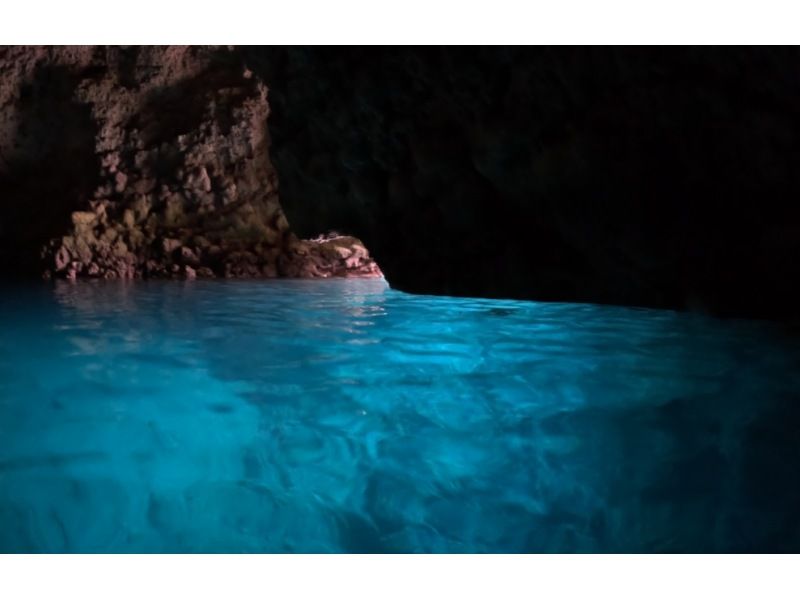 Early morning 7:00am Skin Diving [Okinawa Main Island, Blue Cave] Private ♡ Singles welcome (Japanese/English guide)の紹介画像