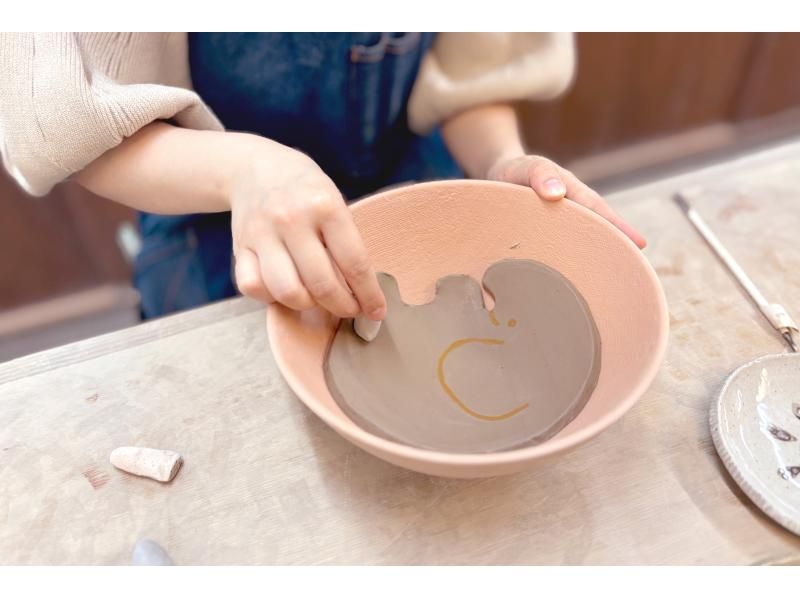 大阪梅田】5寸盛り鉢を手作りする陶芸体験☆おうちごはんも楽しめる